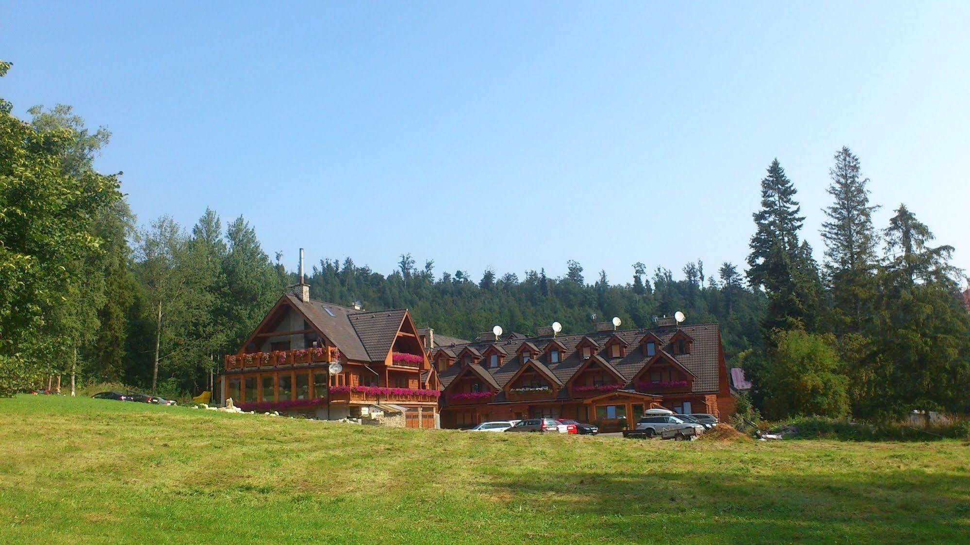 Penzion Snezienka Tatranska Lomnica Exterior photo